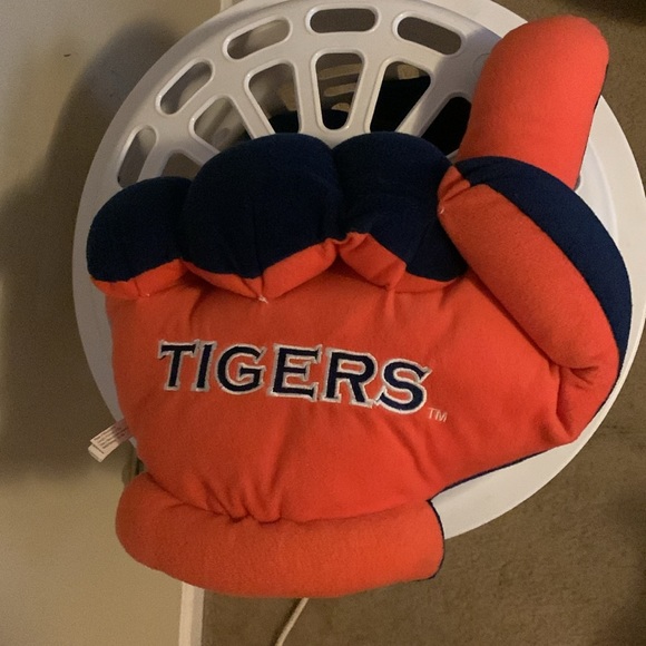 Auburn Tigers plush hand fist #1 - Picture 2 of 2